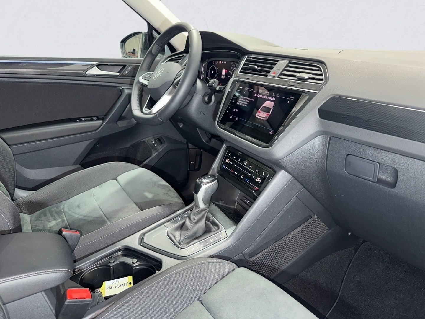 Volkswagen Tiguan 1.4 eTSI eHybrid ELEGANCE MATRIX KAM NAVI foto 14