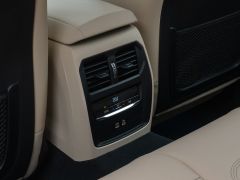 Foto Nummer 30: BMW 330i