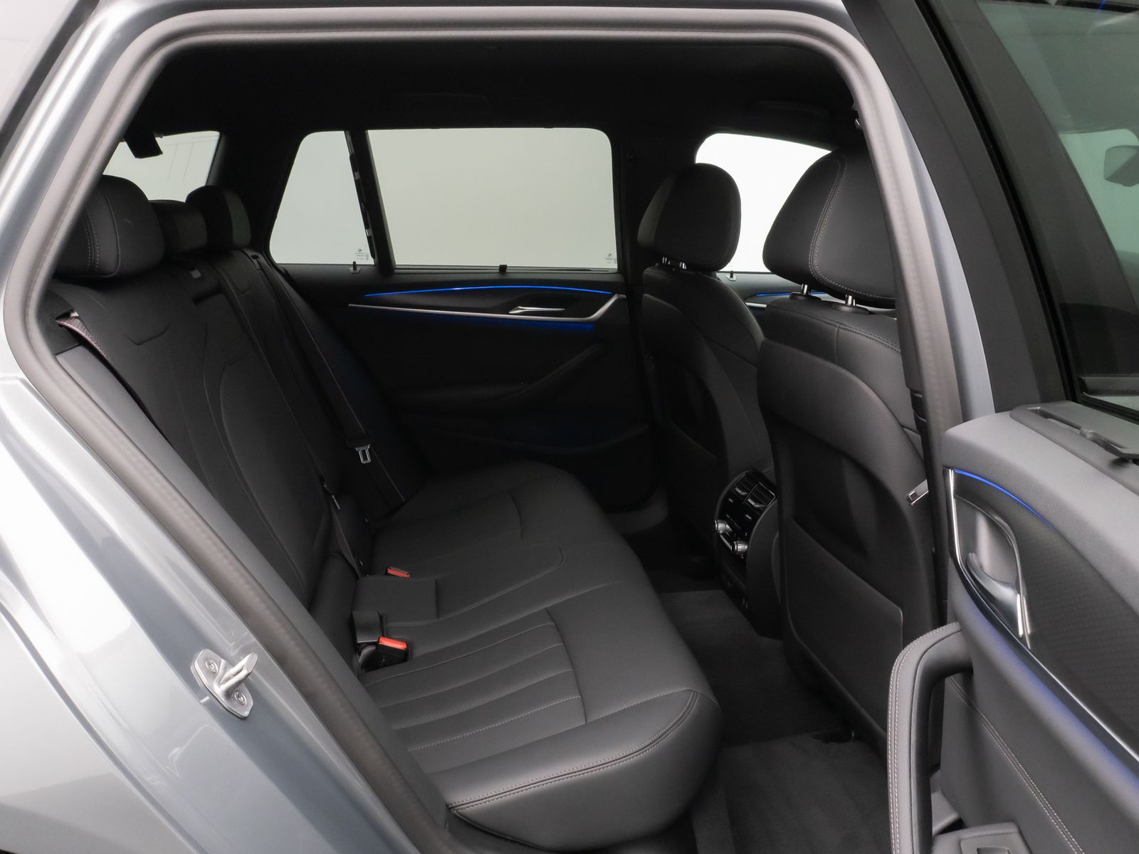 Fahrzeugabbildung BMW 530d xD M Sport Pro Kamera Laser HUD HiFi DAB