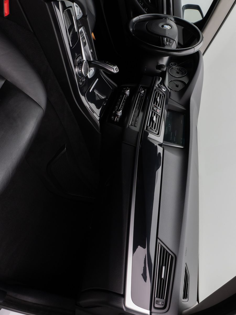 Fahrzeugabbildung BMW 525d NaviPro Fernlichtassist PDC Leder AdapLicht