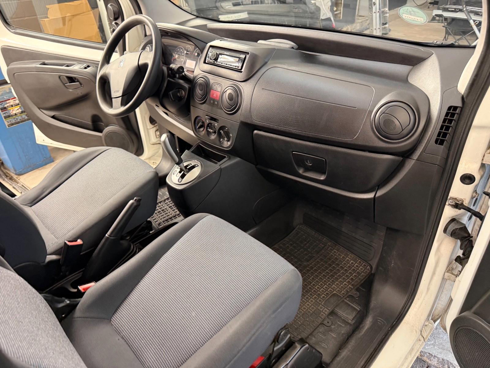 Peugeot Bipper 2015 — photo 9
