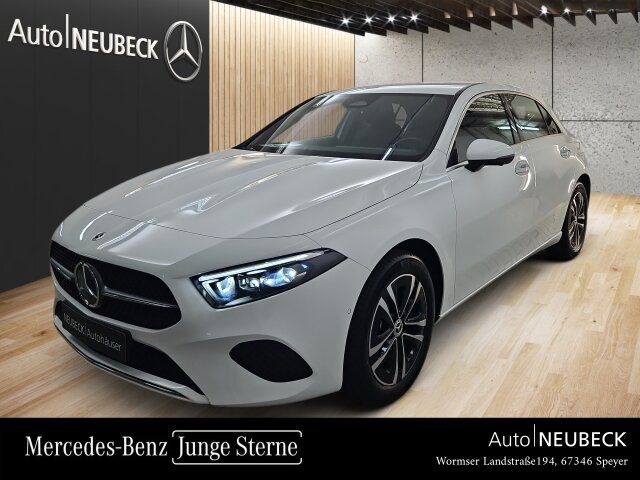Mercedes-Benz A 250 e Premium/AHK/360°/Multibeam/Memory-Sitz++