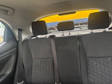 Toyota Yaris - 12