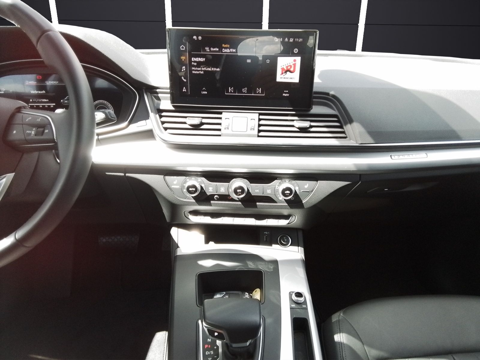 Fahrzeugabbildung Audi Q5 Sportback 40 TDI quattro Matrix Navi Leder AV