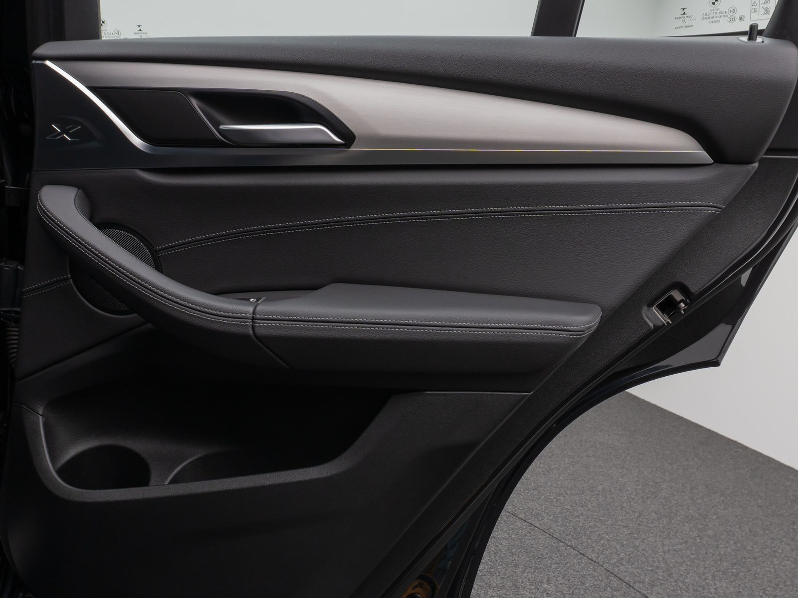 Fahrzeugabbildung BMW X3 xD20i ADVANTAGE DAB GeschwindigReg PDC Leder