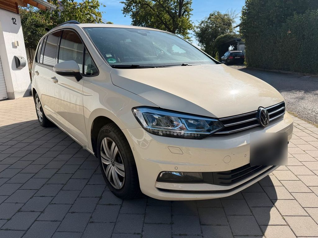 Image of Volkswagen Touran