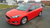 Ford Focus 1,0 EB  ST-Line Red Black Sync WiPak Garan - Ford Focus: ST Line Black