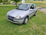Opel Corsa B Schlachtfest - gebrauchte Opel Corsa aus dem Jahr 1999
