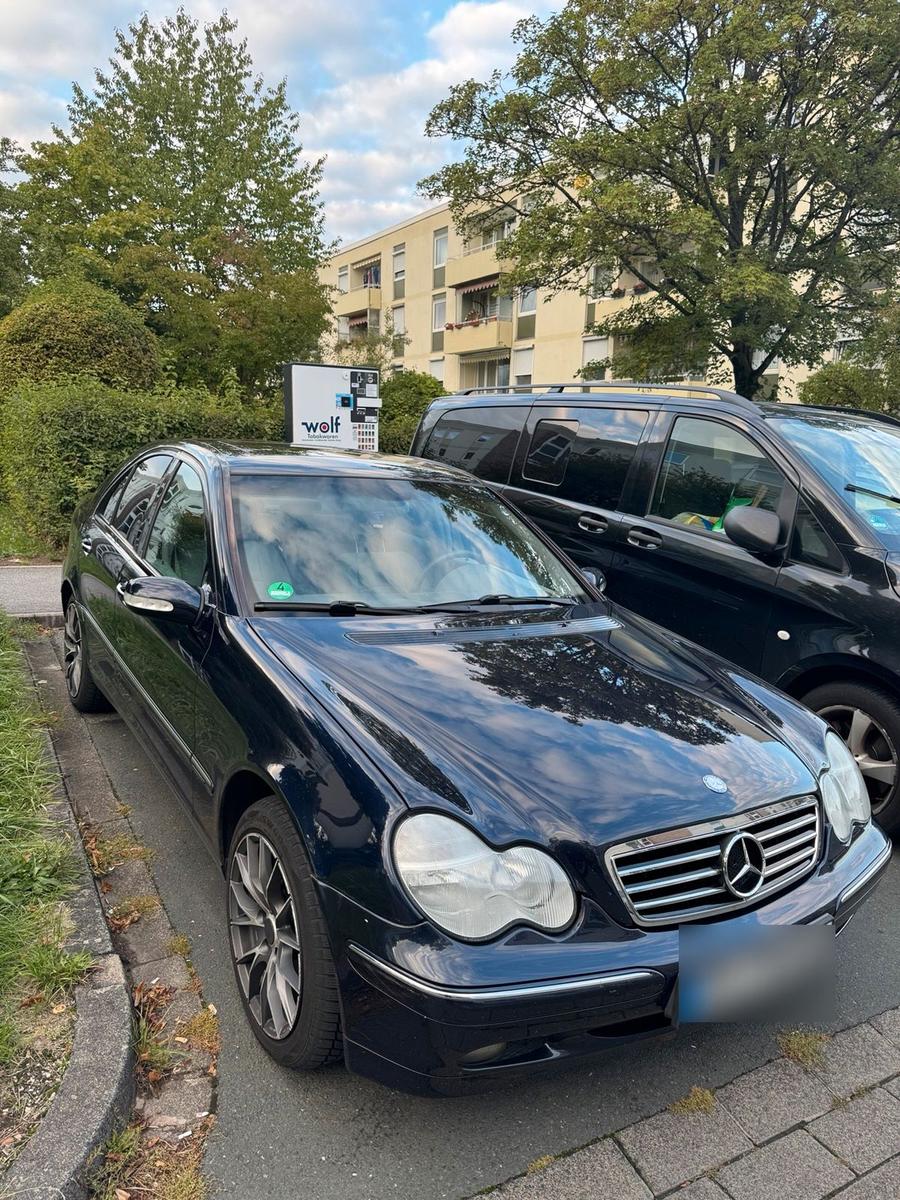 Mercedes-Benz C 200