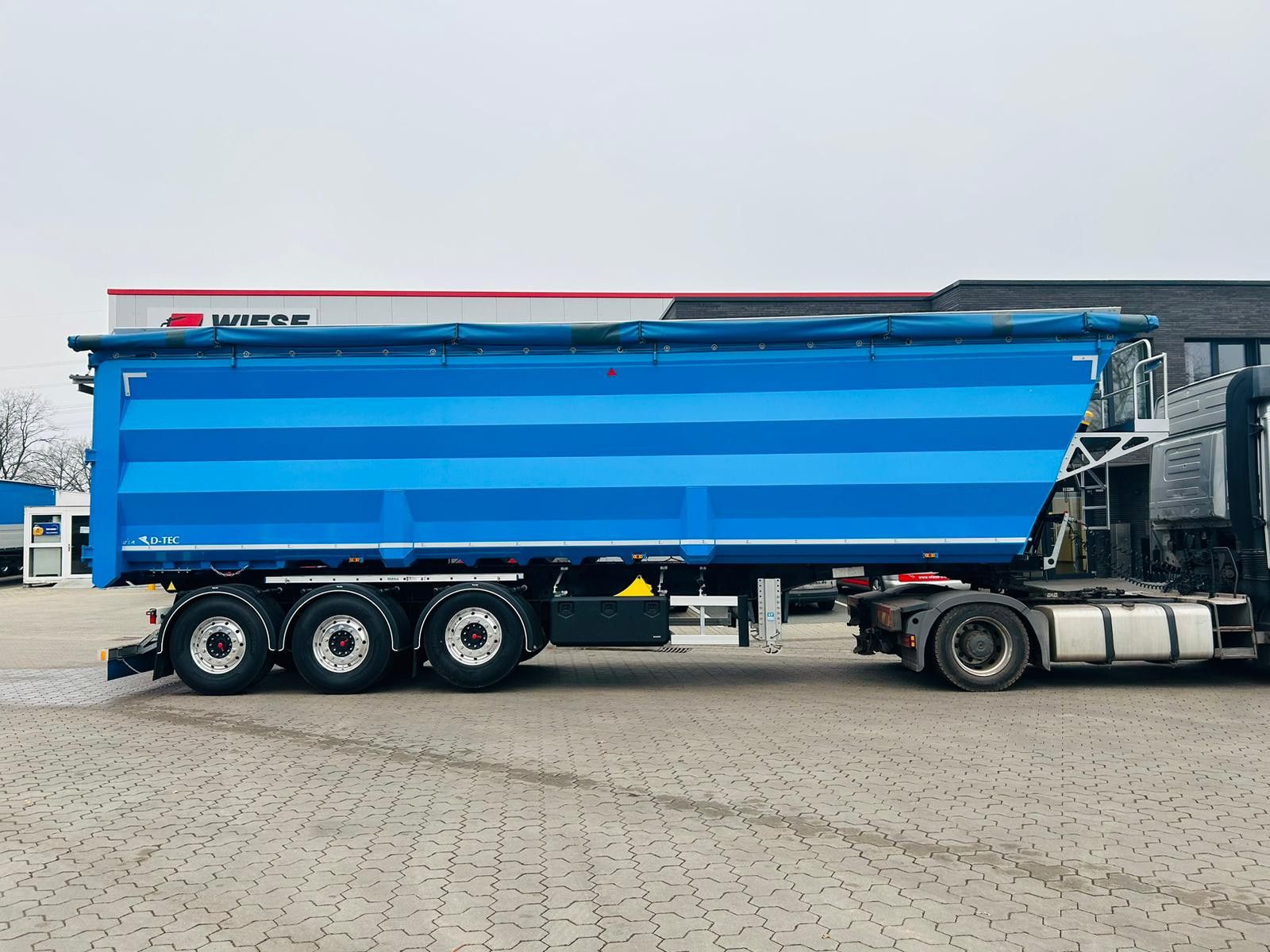 Fahrzeugabbildung D-TEC Flexiliner Stahl-Kippmulde 57m³  Sofort Verfügba