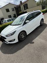 Ford Focus 1,0 EcoBoost 103kW ST-Line Turnier ST-Line - Ford Focus: E10