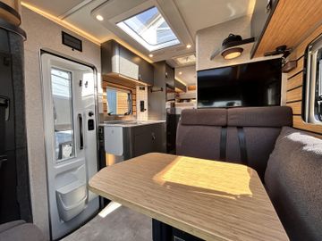 HYMER  ERIBA  HYMERCAR ML-T Xperience 570 CLESANA SOLAR LED Winterpaket