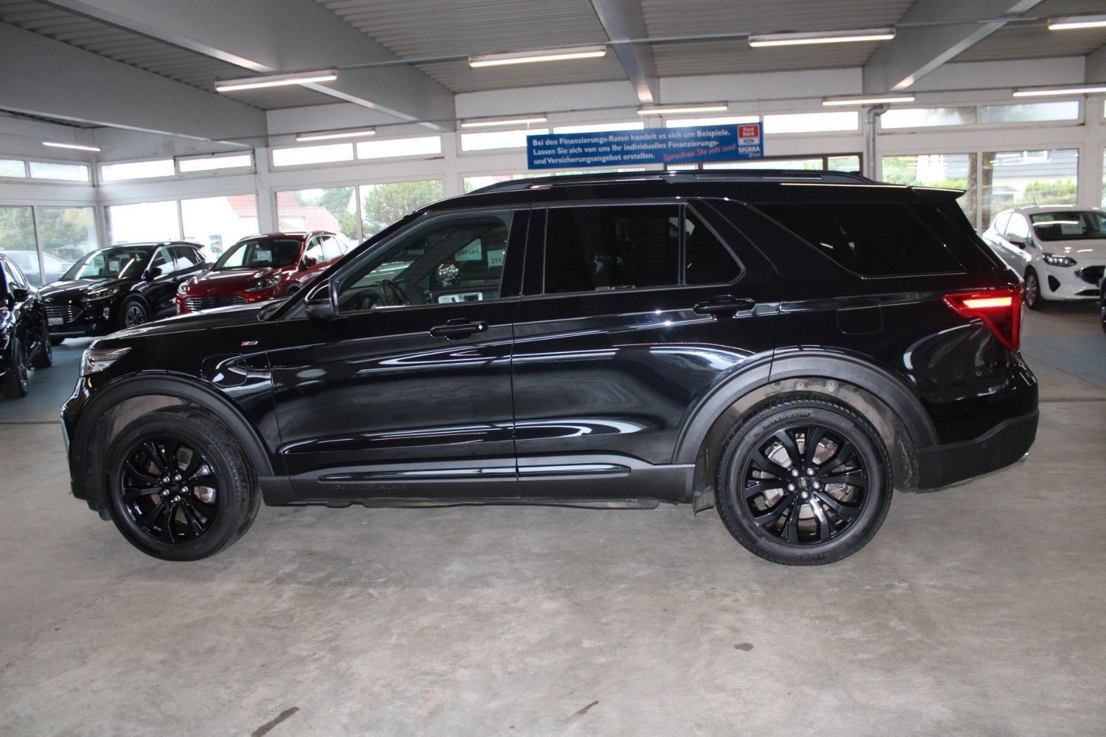 Fahrzeugabbildung Ford Explorer 3,0 PHEV Aut. ST-Line 7-Sitze PANO AHK