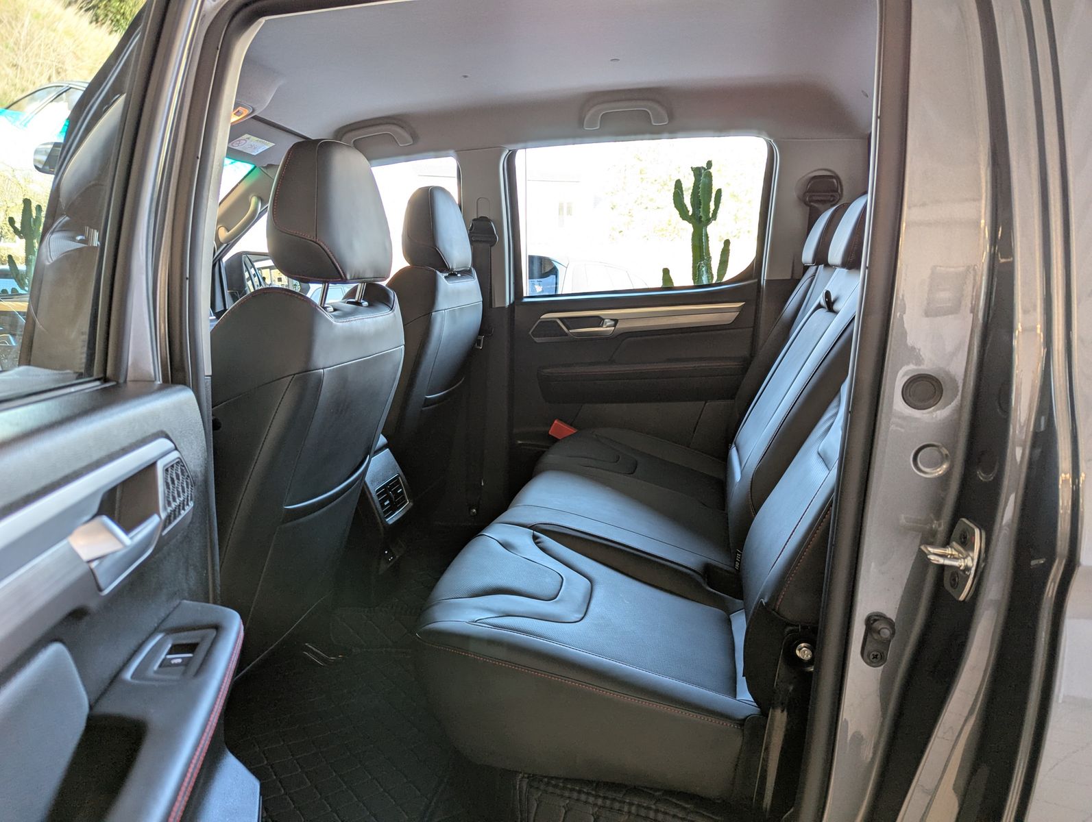 JAC 8 Pro 2,4 T Pick-Up 4WD Allrad 360° TEMP Leder - Image 14