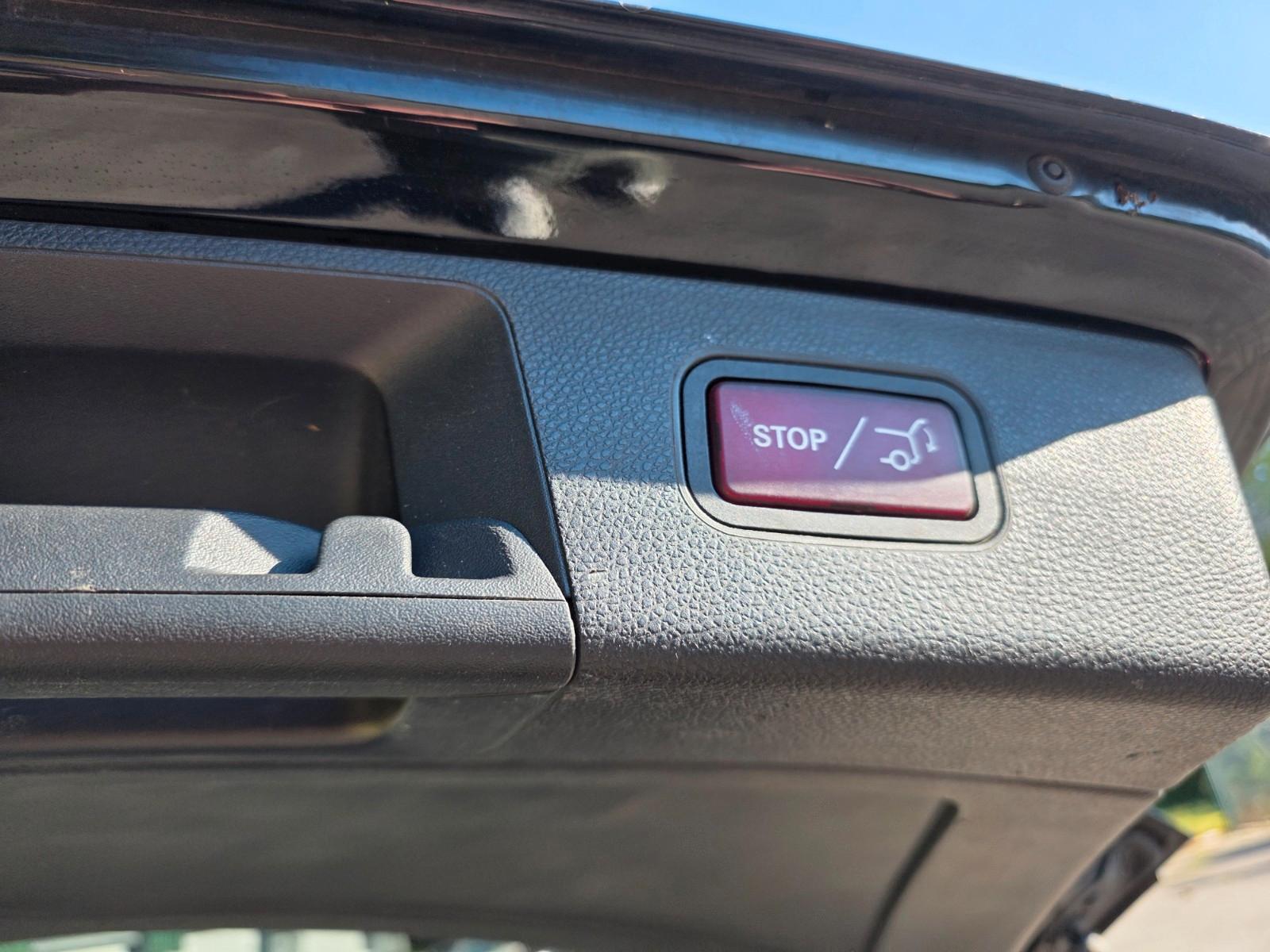 Mercedes-Benz GLK250 2012 — photo 19