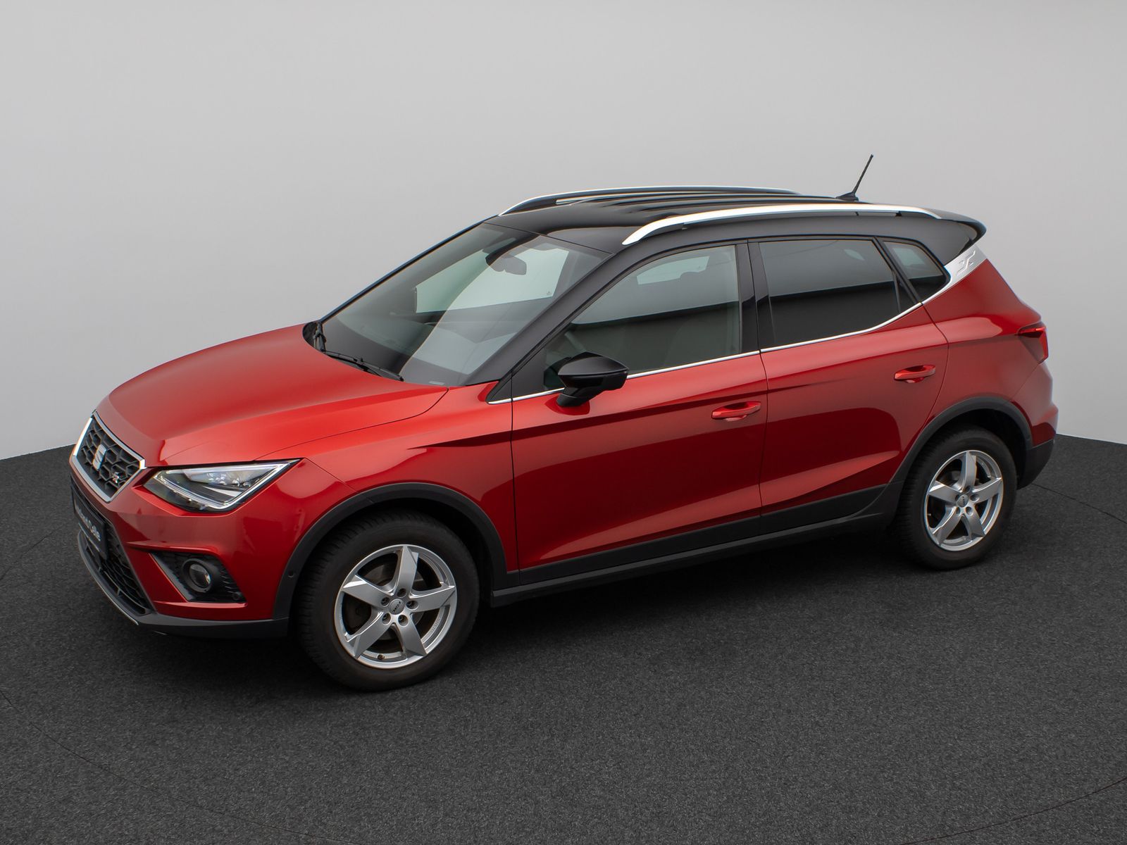 Fahrzeugabbildung SEAT Arona FR 1.5 TSI Kamera LED Tempomat Sport