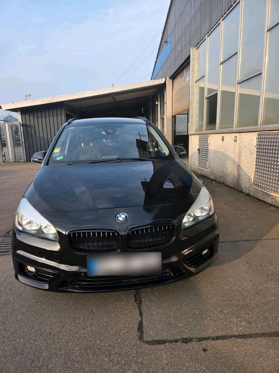 Image of BMW 218
