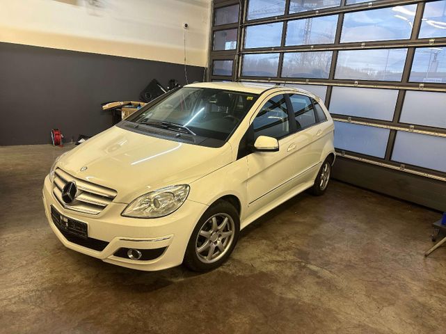 Mercedes-Benz B 200 B 200 CDI  Automatik Tüv Neu Garantie 12 m