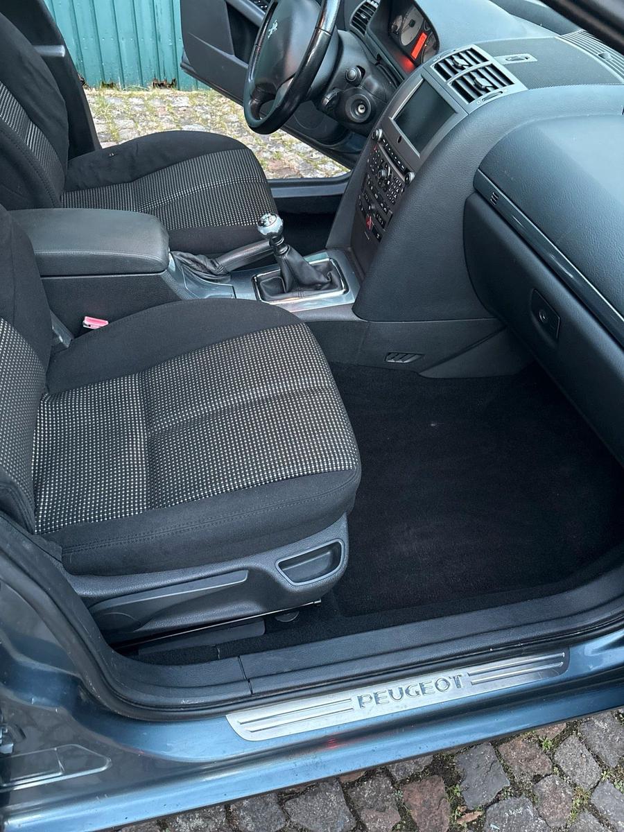 Peugeot 407 2006 — photo 14