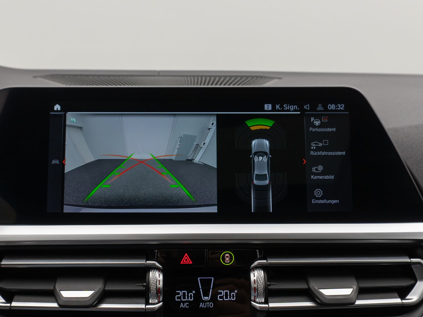 Fahrzeugabbildung BMW 320i xD Luxury Line El.Glasdach Kamera HiFi AHK