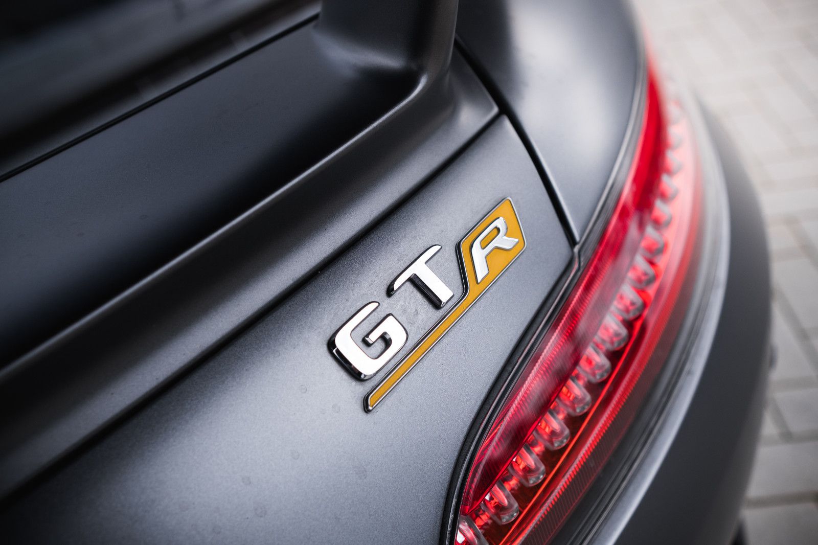 Fahrzeugabbildung Mercedes-Benz AMG GT R Coupe-Keramik-Sonderfarbe-TrackPackage
