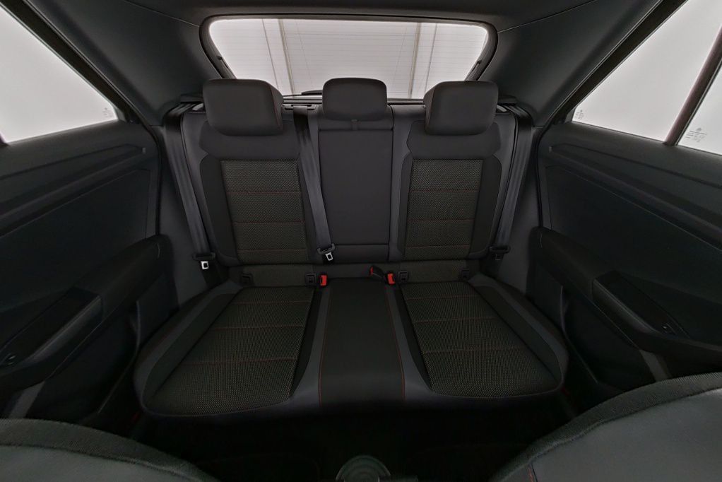 Volkswagen T-Roc Sport 1.5 TSI Pano*Tempo*Nav*PDC*RFK*SH