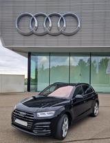 Audi Q5 55 TFSI e S tronic quattro -