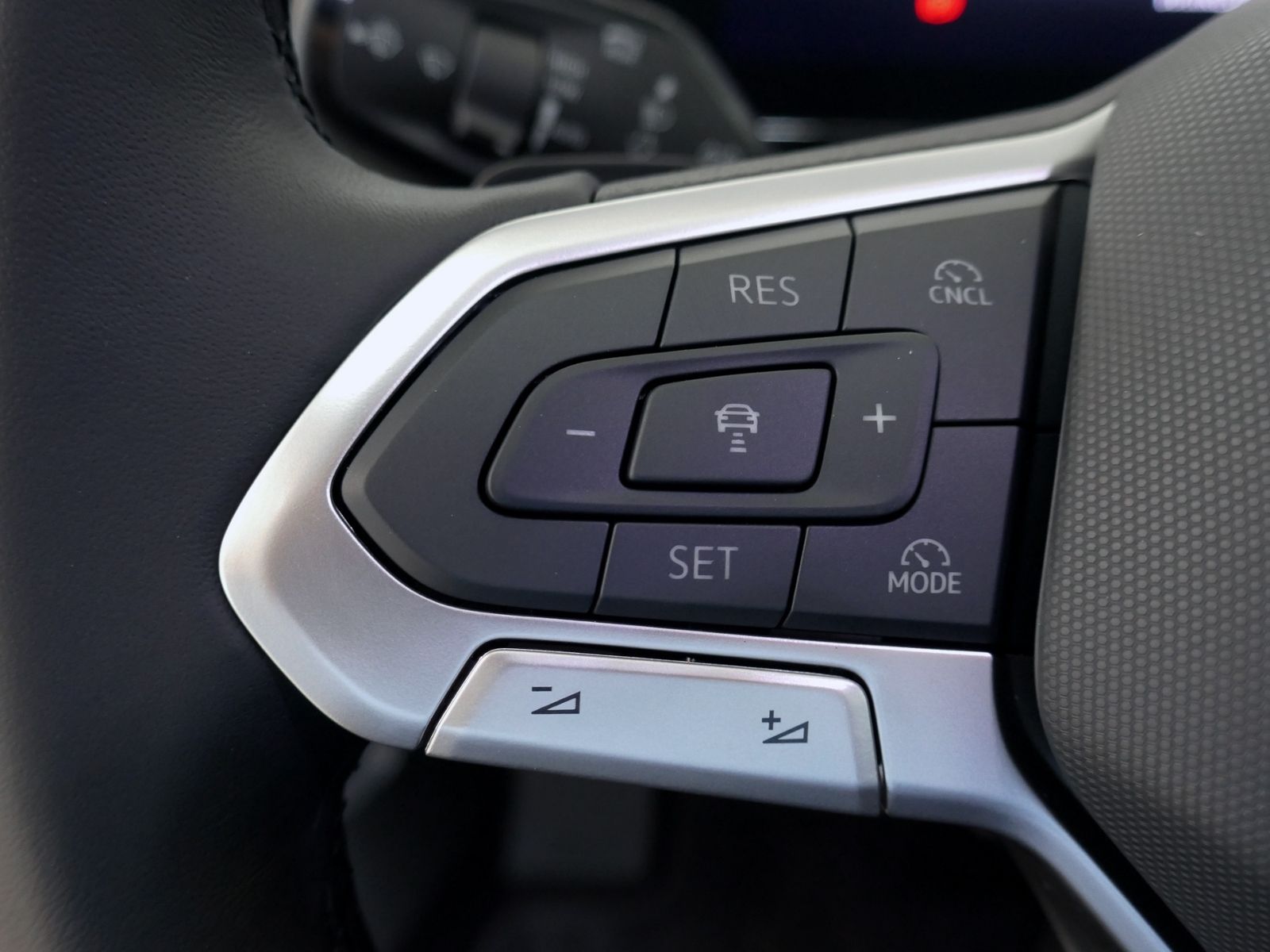 Fahrzeugabbildung Volkswagen Passat Business 2.0 TDI DSG | LED AHK RFK