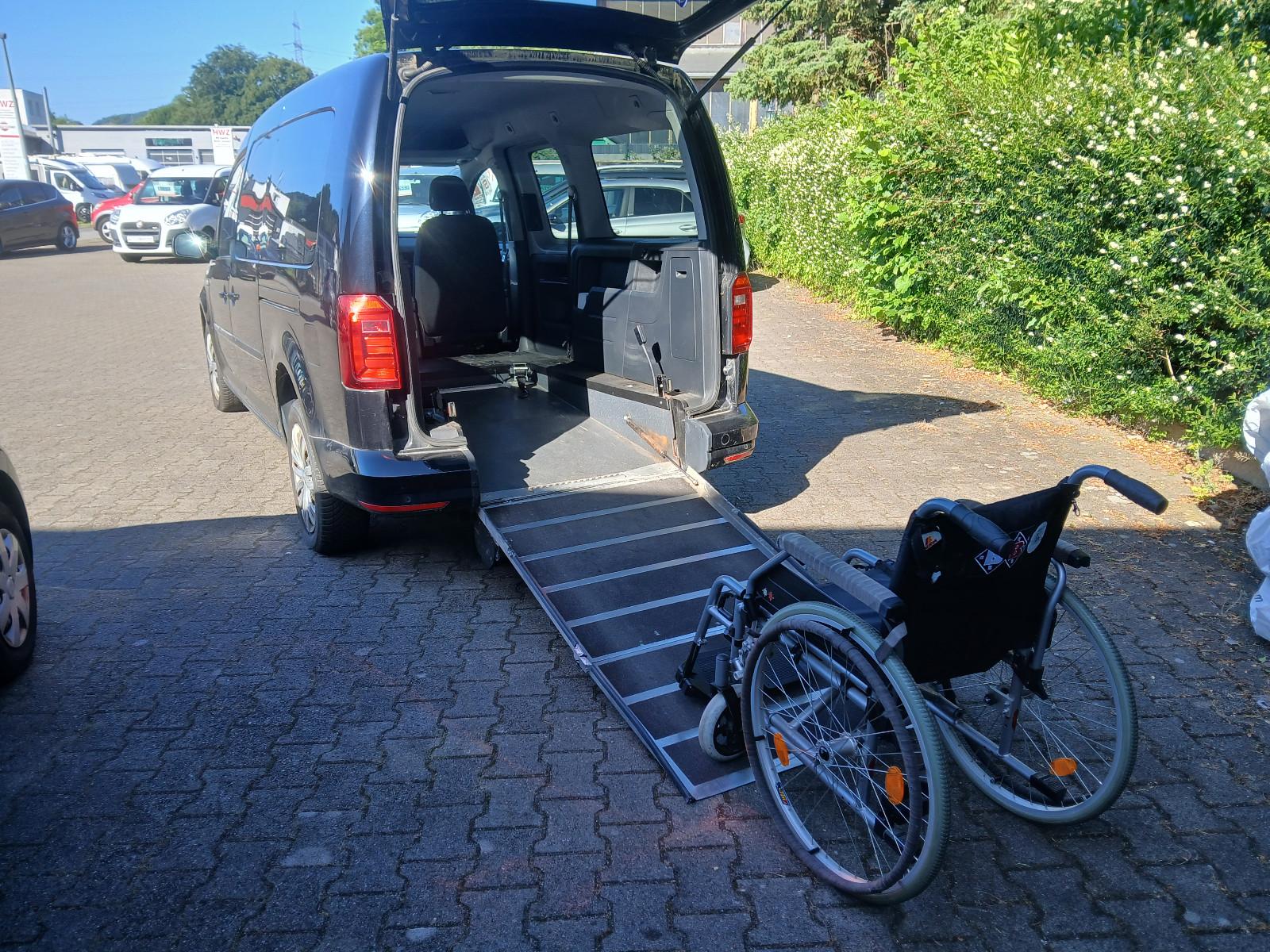 Volkswagen Caddy Maxi 2,0TDI DSG Rollstuhlauto an Gewerbe!