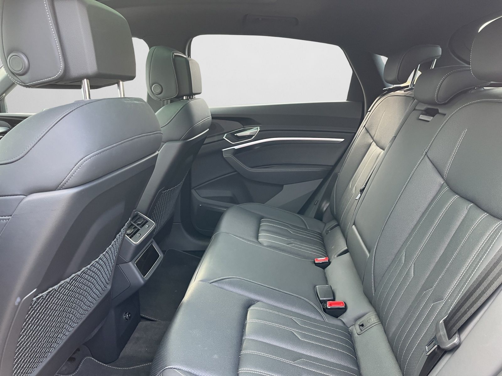 Audi Q8 e-tron - Bild 14