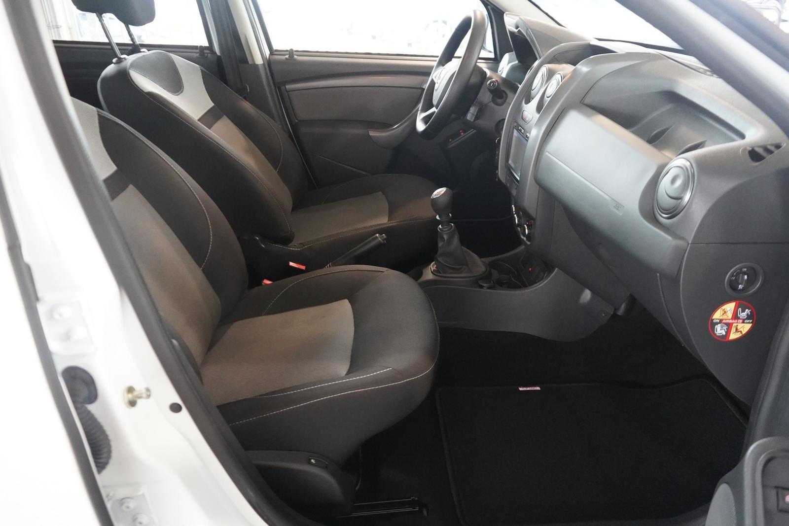 Dacia Duster II 1.6 SCe Navi Tempomat Sitzheizung DAB