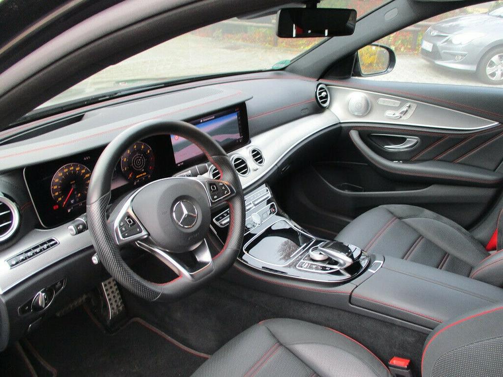 Mercedes-Benz E 43 AMG