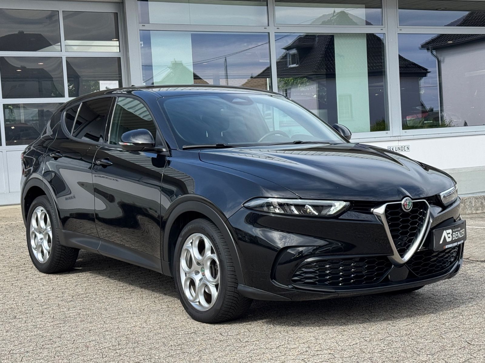 Fahrzeugabbildung Alfa Romeo Tonale Super/LED/PDC/CarPlay/Tempomat/ALU/1Hand