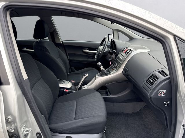 Auris Life *KLIMAAUTOMATIK+PDC HINTEN+ALU+CD