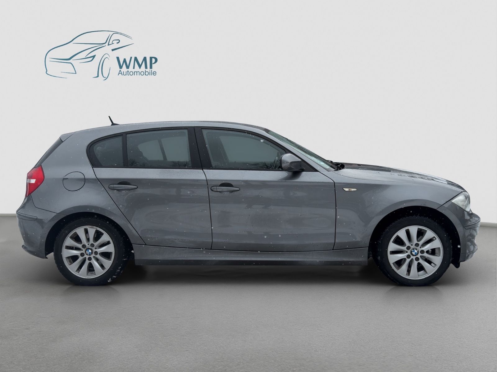 Fahrzeugabbildung BMW 118i Limousine /Klimaautom./Sitzhz./PDC/