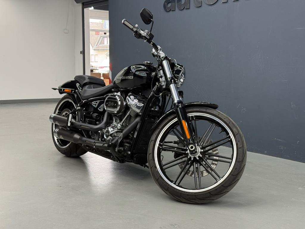 Harley-Davidson Breakout 114, Foto 19 von 24