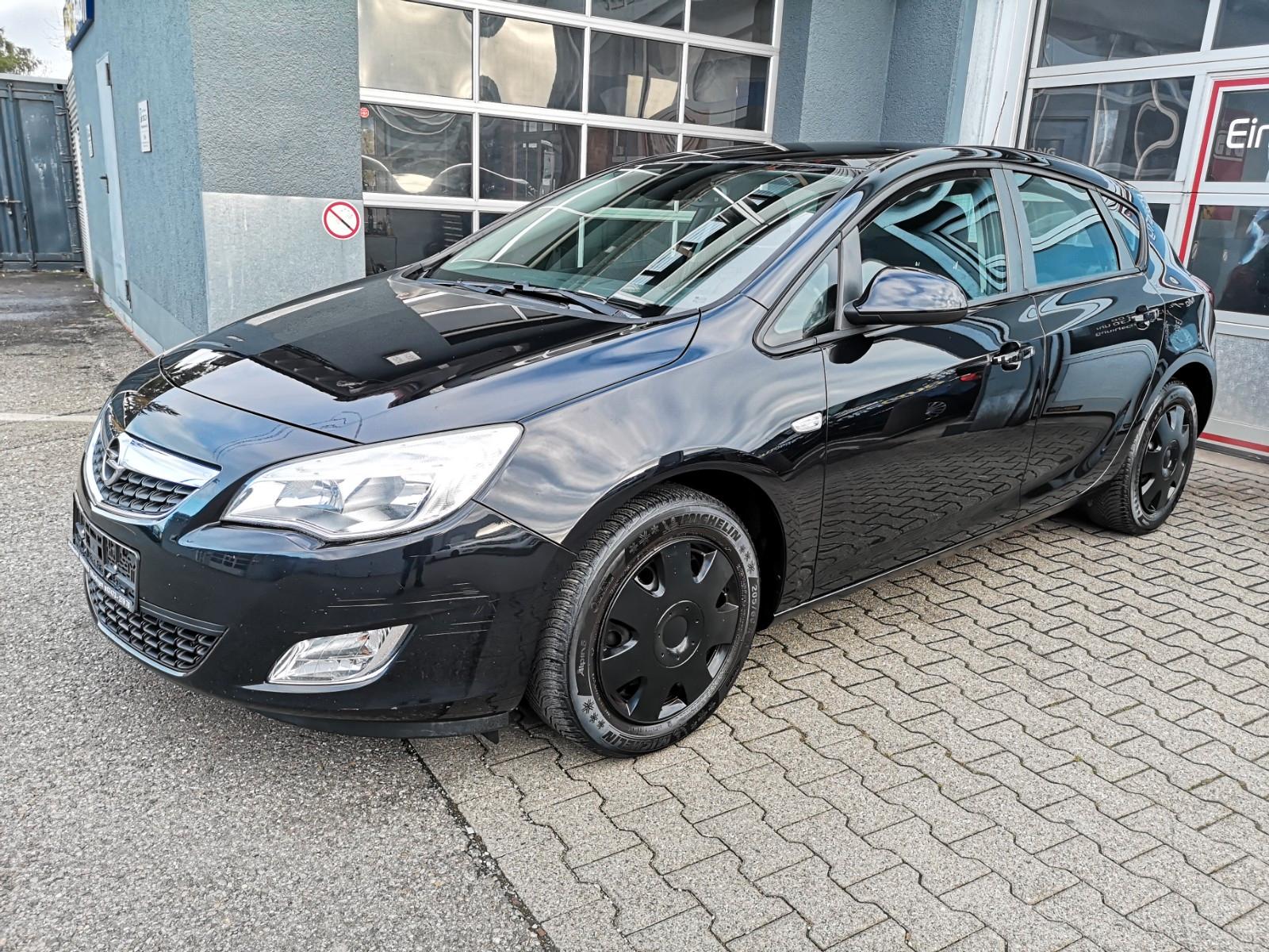 Opel Astra J 1.6 Edition KLIMA-PDC-EURO 5
