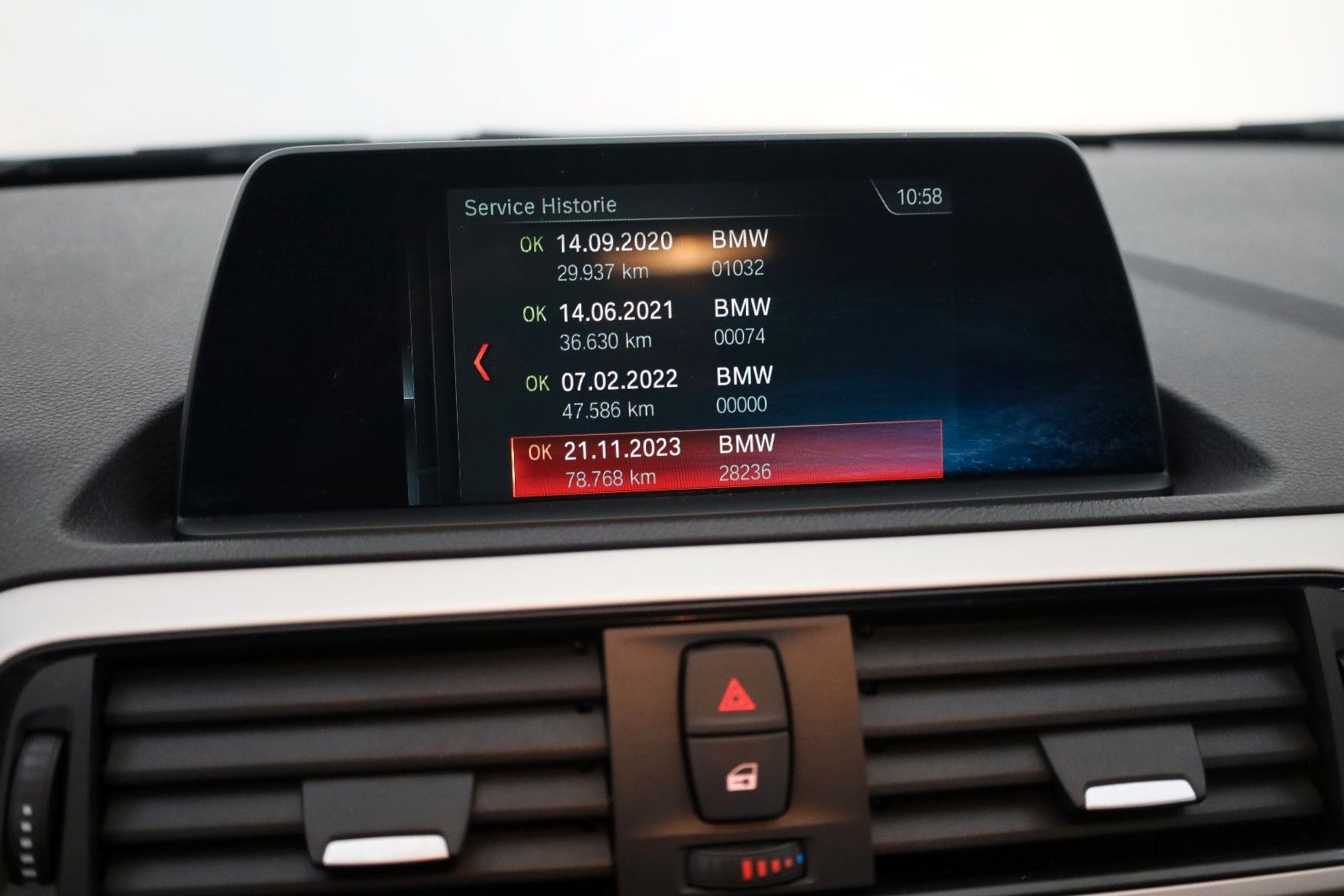 Fahrzeugabbildung BMW 116 d Advantage 5-Türig,Navi,SH,Tempomat,PDC