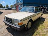 Volvo 240 - Volvo 240: Limousine
