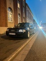 Audi A6 C5 Avant - Audi A6 aus 2002 mit Benzin-Antrieb: Kombi