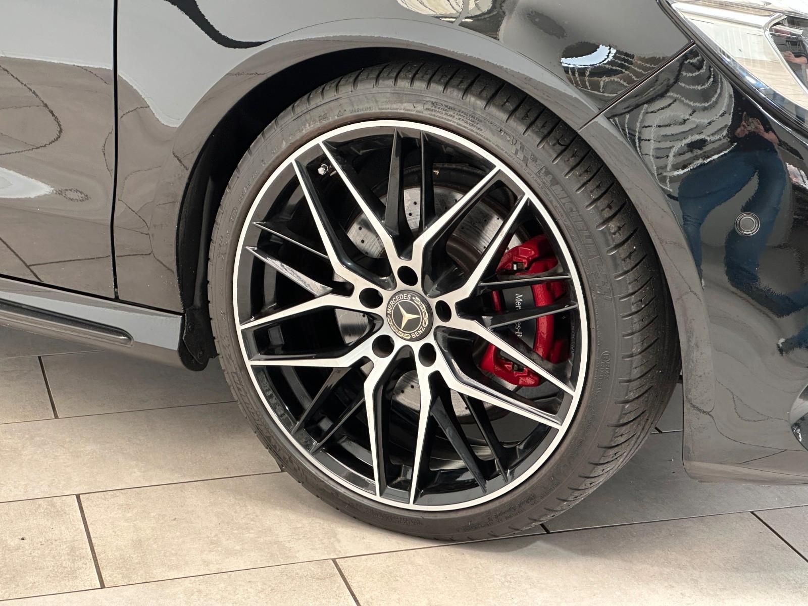 MERCEDES-BENZ CLA 250 SHOOTING BRAKE SPORT 4MATIC AMG LINE Toit Ouvrant Panoramique Sièges Sport Cuir Chauffants - 2EME MAIN