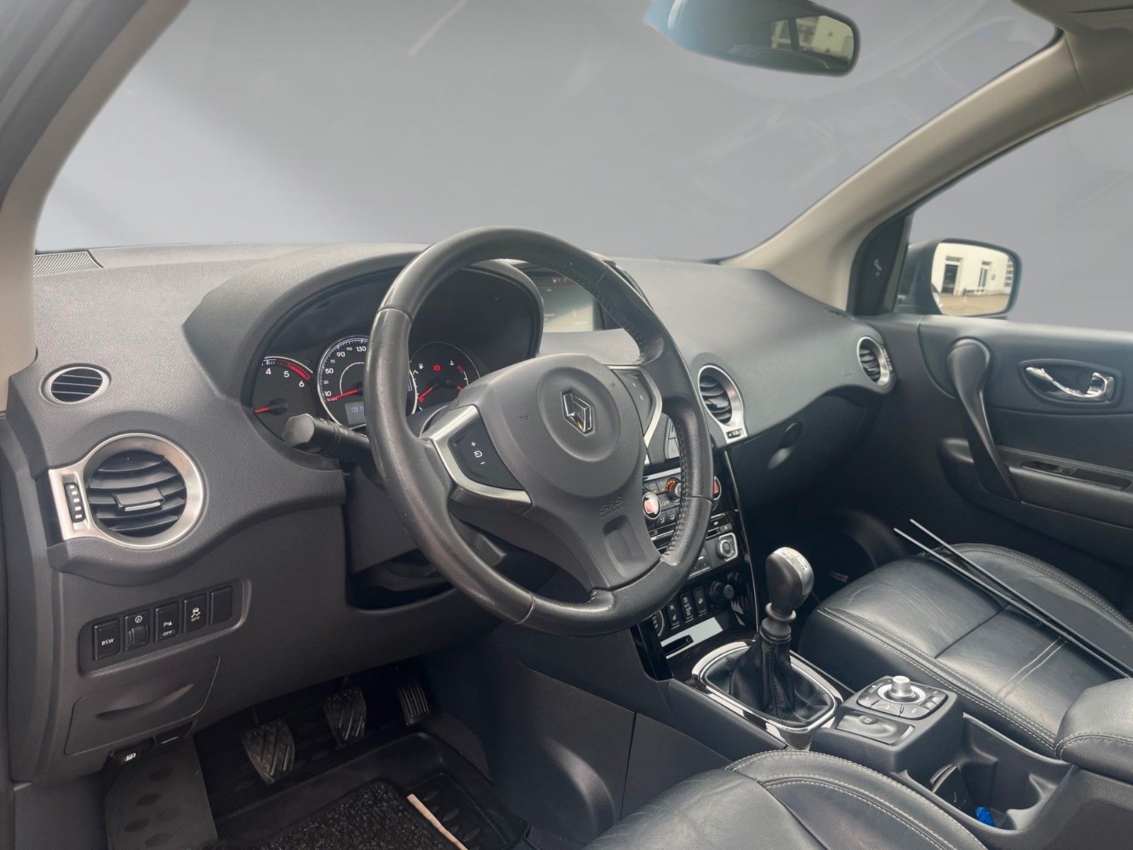 Renault Koleos dCi 175 FAP 4x4 Night and Day – Bild 11