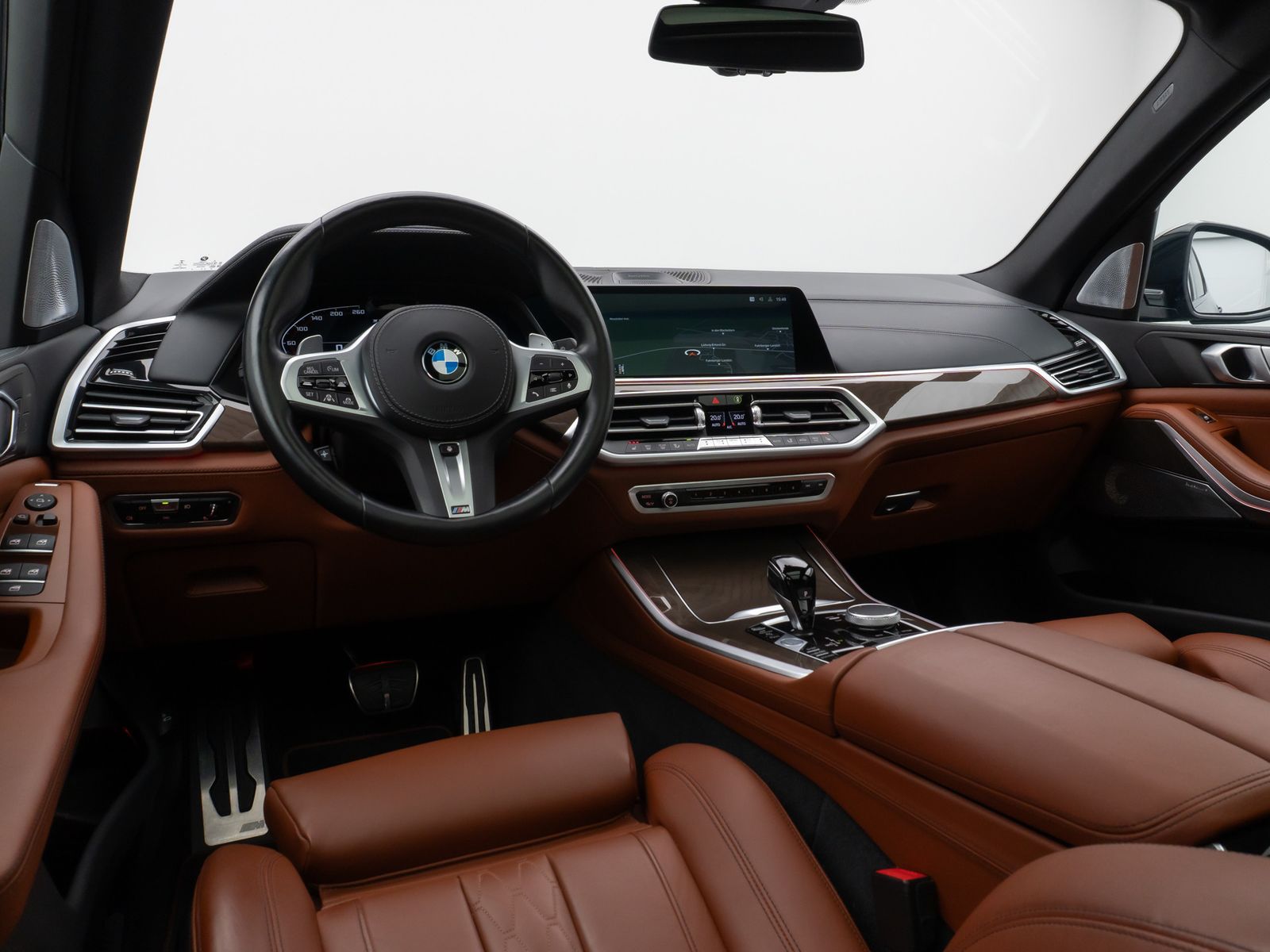 Fahrzeugabbildung BMW X5 M50i 360°Laser SkyLounge HUD B&W SoftCL AHK