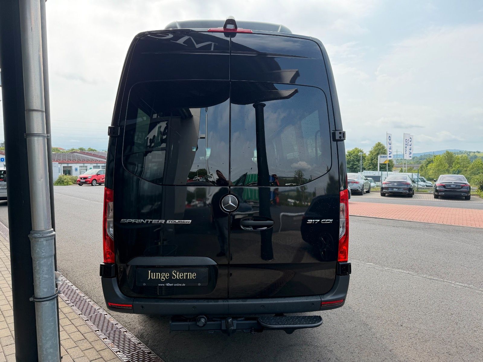 Fahrzeugabbildung Mercedes-Benz Sprinter 317 CDI 4325 Tourer Dachklima AHK