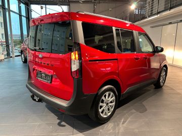 Ford Tourneo Courier Titanium Automatik AHK