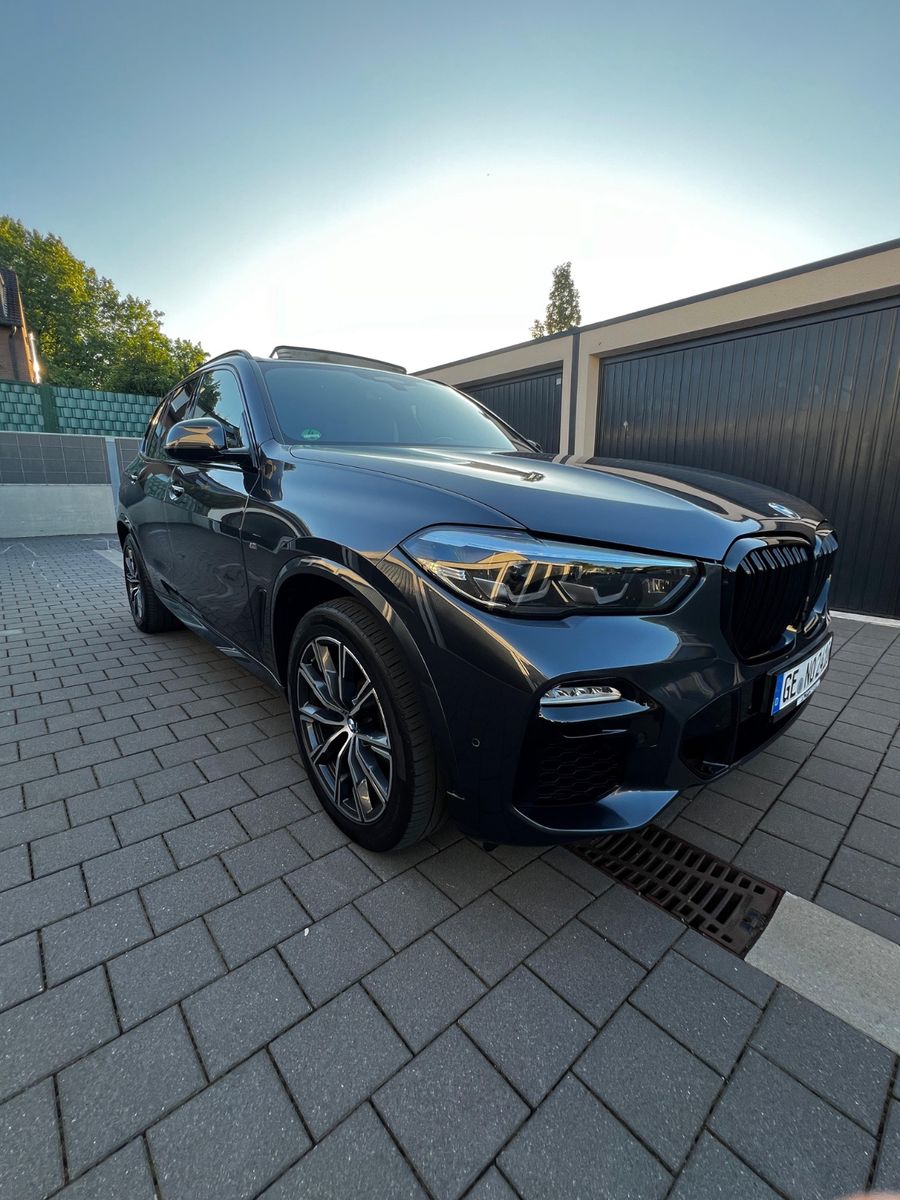 BMW X5 xDrive30d M Paket Pano Head Up 