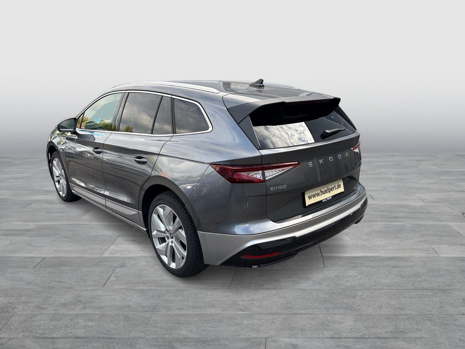 Skoda Enyaq 85 LOFT WÄRMEPUMPE AHK CAM ACC LM20 MATRIX imagem 2