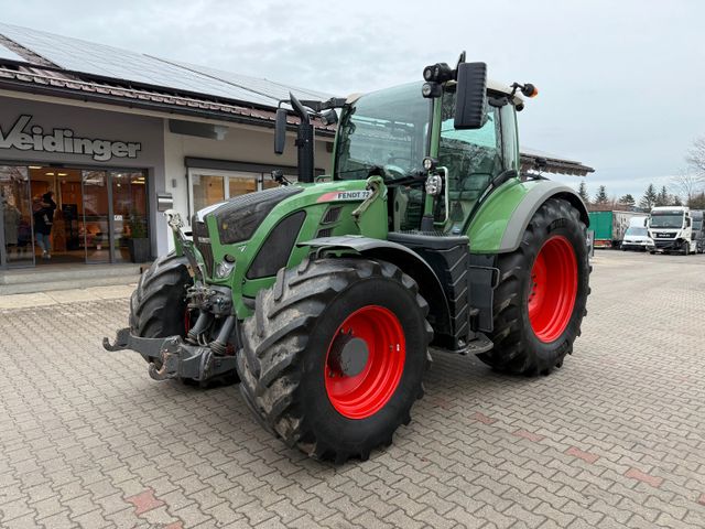 Fendt 724 Vario Profi Plus Unfall