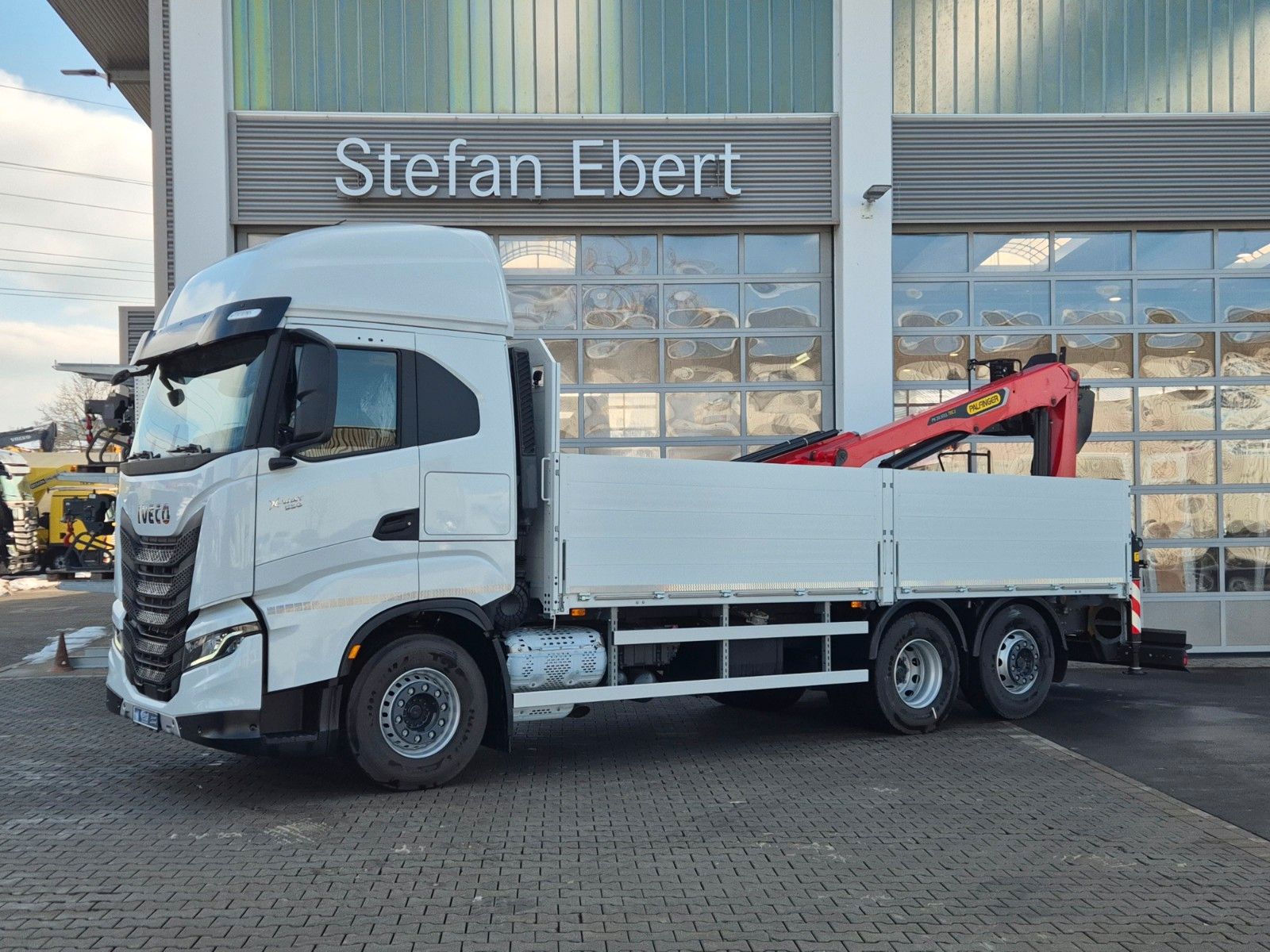 Fahrzeugabbildung Iveco X-Way 530 6x2 Palfinger PK 20.501L TEC3 Navi