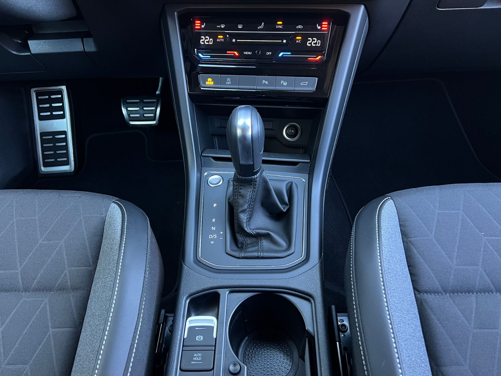 Fahrzeugabbildung Volkswagen Touran GOAL 1.5 TSI DSG *AHK, ACC, Kamera, 17''-